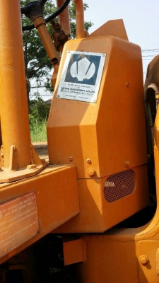 ขายรถตัก CAT 950 สภาพสวยพร้อมใช้ ต่อรองได้ ติดต่อได้ที่คุณ อ๊อฟ พิจิตร 086-737-9991