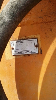 ขายรถตัก CAT 950 สภาพสวยพร้อมใช้ ต่อรองได้ ติดต่อได้ที่คุณ อ๊อฟ พิจิตร 086-737-9991