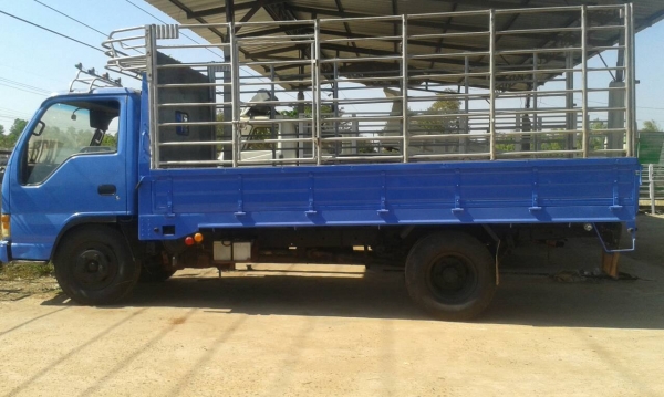 ISUZU NKR130 แรง ห้างแท้ปี47 รถสวยพร้อมใช้ครับ