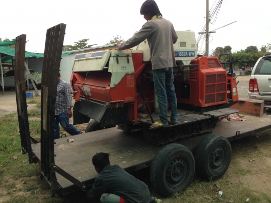 รถเกี่ยวข้าวคูโบต้า RX 1550 ราคา 58,000 บาท รถสภาพสวยพร้อมใช้งาน สนใจติดต่อ คูณ ชัยยา สตึก โทร 044-666729. 089-8451778 0819972972