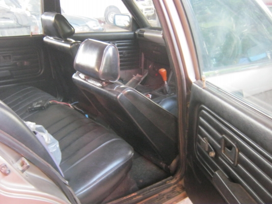 BMW E30 ซาก19000 BMW E30 ซาก19000