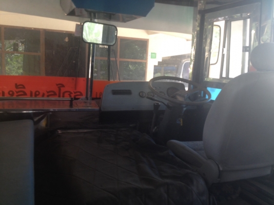 ขายรถมินิบัสพัดลม ISUZU เครื่อง 6BB1 165 แรงม้า 24 ที่นั่ง เฟืองท้าย 145 ยางเต็ม 6 เส้น ราคา 380000