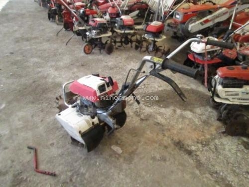 เครื่องพรวนดิน   HONDA    F210R2     รหัสสินค้า : 14002044 หรือเพิ่มเติมไดที่ www.nihonmono.com
