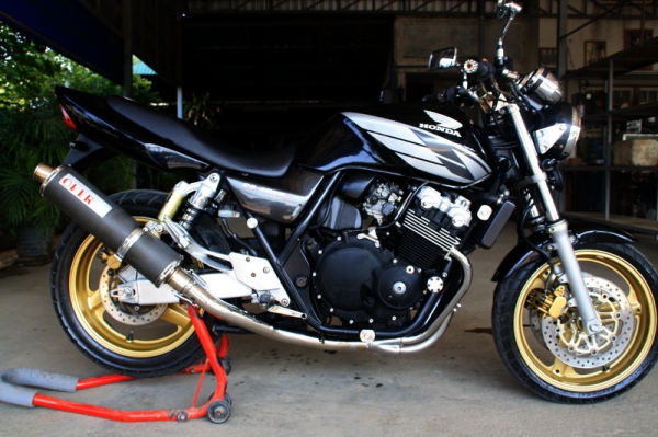 ขาย CB400 ปี2000 สภาพนางฟ้า สรรพสามิตแท้ แต่งมาเต็ม ท่อสูตร OVER 72000