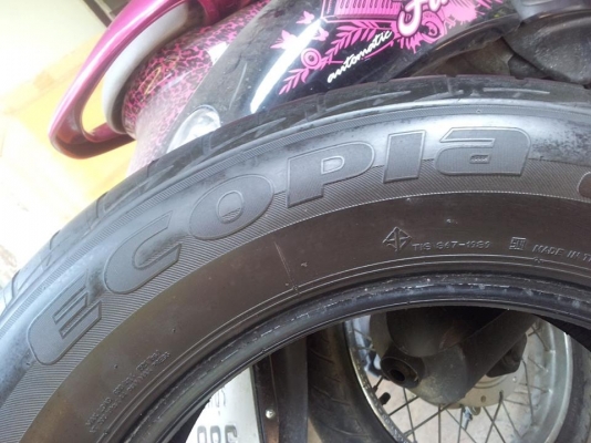 ขายยาง Bridgestone Ecopia 215 60 16 (มีคู่เดียว) ขายยาง Bridgestone Ecopia 215 60 16 (มีคู่เดียว)