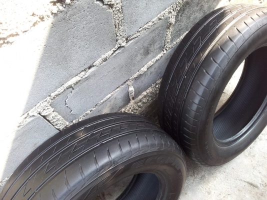 ขายยาง Bridgestone Ecopia 215 60 16 (มีคู่เดียว) ขายยาง Bridgestone Ecopia 215 60 16 (มีคู่เดียว)