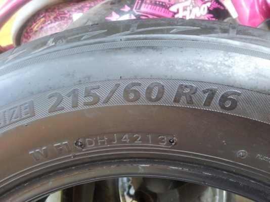ขายยาง Bridgestone Ecopia 215 60 16 (มีคู่เดียว) ขายยาง Bridgestone Ecopia 215 60 16 (มีคู่เดียว)