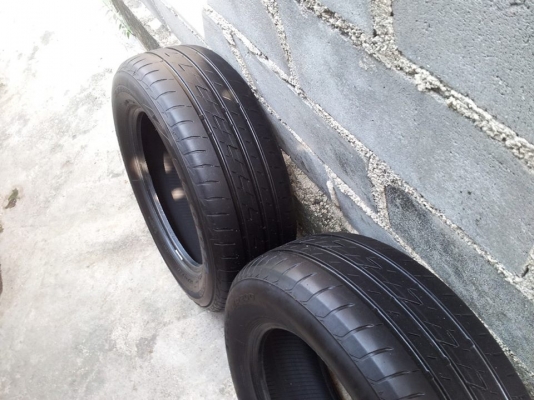 ขายยาง Bridgestone Ecopia 215 60 16 (มีคู่เดียว) ขายยาง Bridgestone Ecopia 215 60 16 (มีคู่เดียว)