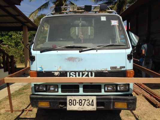 ขาย 6 ล้อ Isuzu Nkr 110 หัวบาง ขาย 6 ล้อ Isuzu Nkr 110 หัวบาง