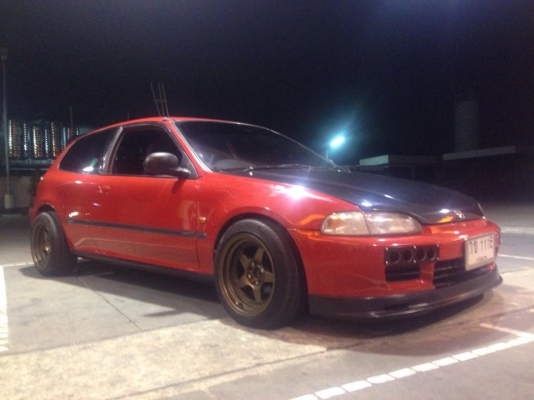 รถบ้าน CIVIC 3dr เครื่อง V-tec ช่างล่างดี แอร์เย็น แม๊คอ๊อฟลึกสวย สีสันสวย มองหาอยู่ไม่ผิดหวังครับ