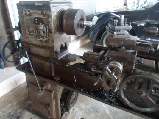 แท่นกลึง 4 ฟุต เพลาเดียว พร้อมใช้งาน ไฟบ้าน  มอเตอร์ 5 แรง 40,000