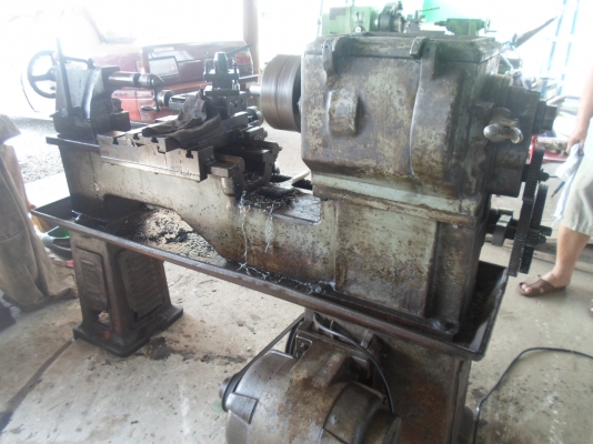 แท่นกลึง 4 ฟุต เพลาเดียว พร้อมใช้งาน ไฟบ้าน  มอเตอร์ 5 แรง 40,000