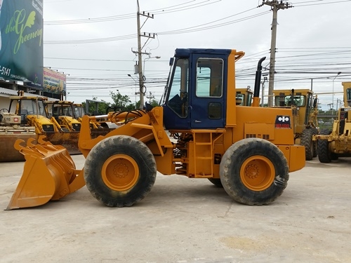 !! ด่วน โปรโมชั่นล้างสต๊อก !! ขายรถตักล้อยาง  KOMATSU รุ่น WA180-1 นำเข้าจากสหรัฐอเมริกา ไม่เคยใช้งานในไทย เอกสารครบ