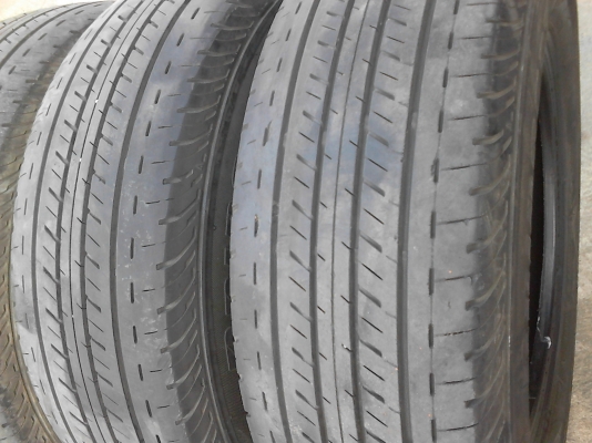215/65R16 BRIDGESTONE DURAVIS R611 ( หายาก ) ชุด 4 เส้น ปี2012 TEL.081-427-3941 215/65R16 BRIDGESTONE DURAVIS R611 ( หายาก ) ชุด 4 เส้น ปี2012 TEL.081-427-3941