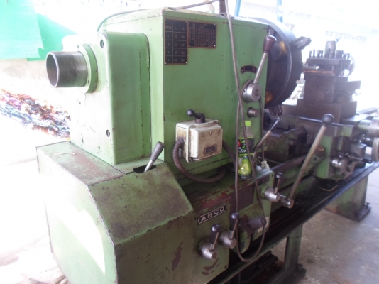 แท่นกลึง 6 ฟุต รุ่นหนัก  2 เพลา เกียร์บล็อก พร้อมใช้งาน ด่วน !!!  98,000