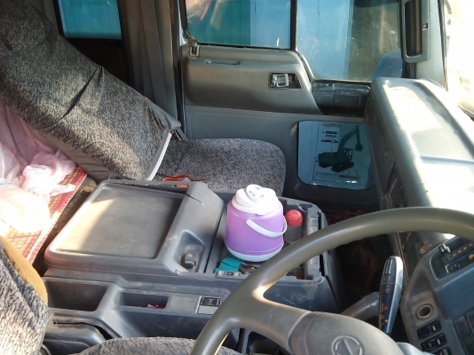 ขาย 6 ล้อดั้ม HINO หัวสมอเงิน เครื่อง 180 แรง ปี 31 เครื่อง HO7C ขาย 6 ล้อดั้ม HINO หัวสมอเงิน เครื่อง 180 แรง ปี 31 เครื่อง HO7C