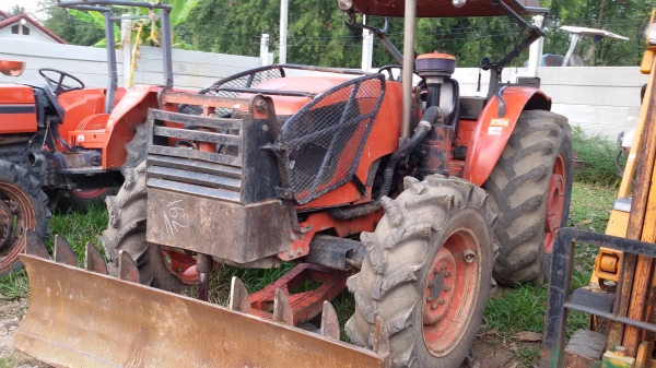 คูโบต้า M 8540 พร้อมใบมีดหน้า และ หาง มือสองถูกม๊าก มาก 480000 บาท