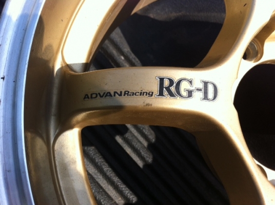 แม็ก RG-D ขอบ 17หน้า 8  จำนวน 2 วง