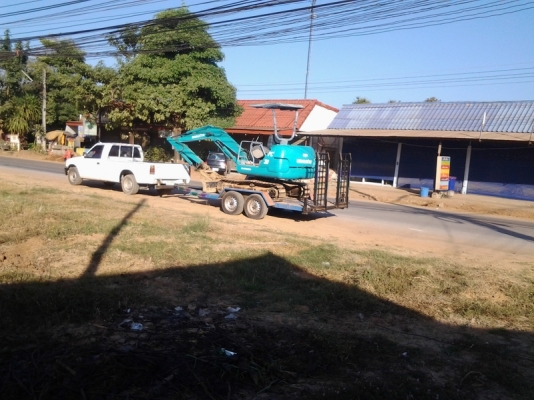 ให้เช่าแบคโฮเล็กpc30 มีหัวแย๊กปูน ร์้อป่ารื้อถนน จ.ขอนแก่น