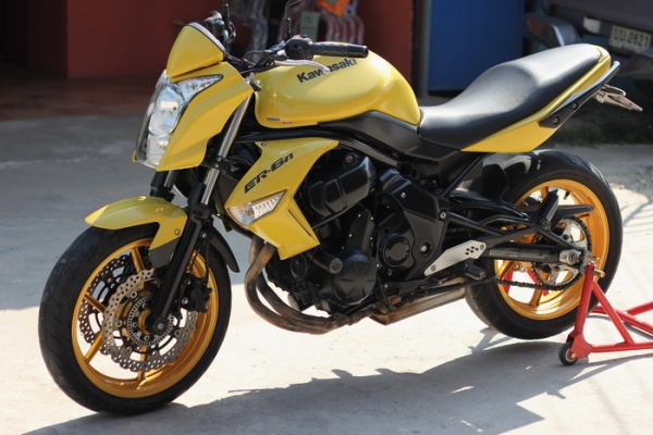 <เอิร์ท พิดโลก> ขาย er6n ตัวABS ปี2009 ทะเบียนพร้อม