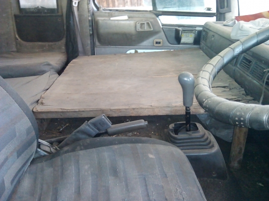 ขาย 6 ล้อ HINO สิงไฮเทคยาว 7 เมตรหัวแคนซี