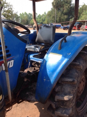 แทรกเตอร์แชมป์เอ็ม เอ็กช์  5900 สภาพเดิมๆ