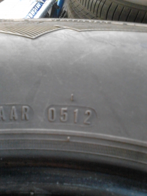 235/65R17 ROADSTONE ROADIAN ATII ชุด 4 เส้น ปี 2012 สึกเล็กน้อย 2 เส้น TEL.081-427-3941 235/65R17 ROADSTONE ROADIAN ATII ชุด 4 เส้น ปี 2012 สึกเล็กน้อย 2 เส้น TEL.081-427-3941