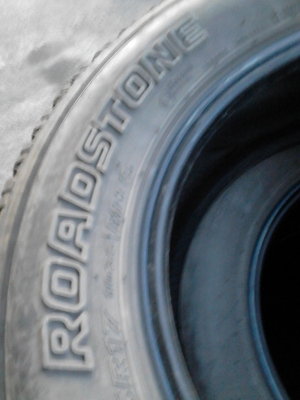235/65R17 ROADSTONE ROADIAN ATII ชุด 4 เส้น ปี 2012 สึกเล็กน้อย 2 เส้น TEL.081-427-3941 235/65R17 ROADSTONE ROADIAN ATII ชุด 4 เส้น ปี 2012 สึกเล็กน้อย 2 เส้น TEL.081-427-3941