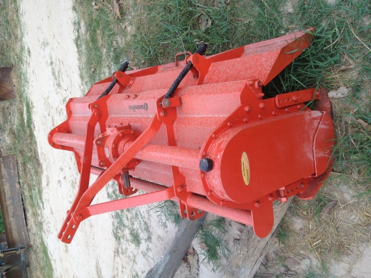 ==>ขายโรตารี่ขนาด 1.8  ตราช้าง