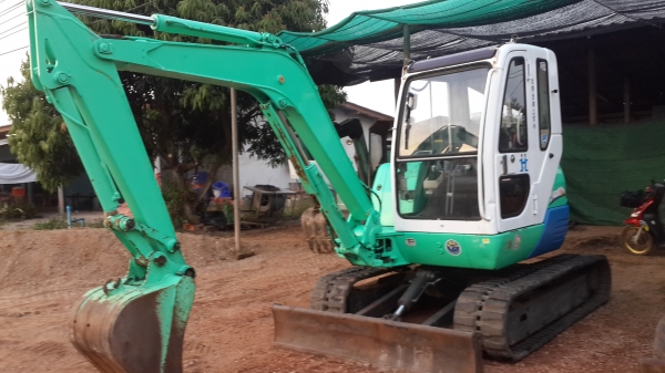 ขายด่วนรถขุดเล็ก IHI 40jx มีเก๋ง