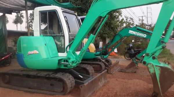 ขายด่วนรถขุดเล็ก IHI 40jx มีเก๋ง