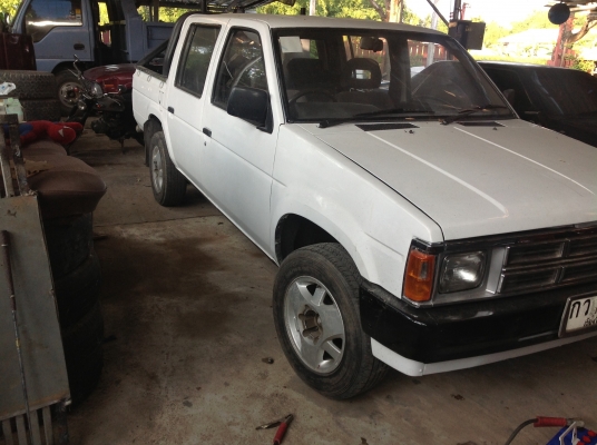 BIC M 4 ประตู้