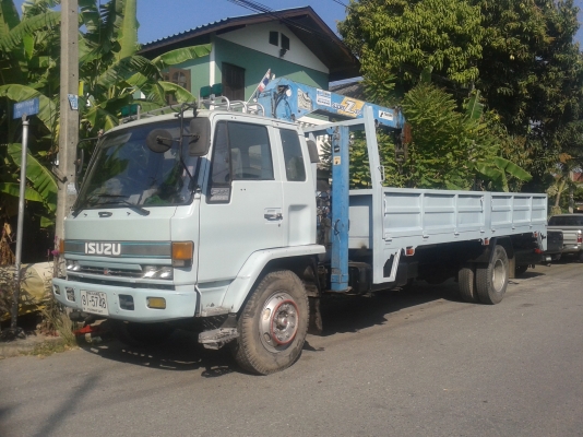 บริการ รับจ้าง รถบรรทุกติดเครน