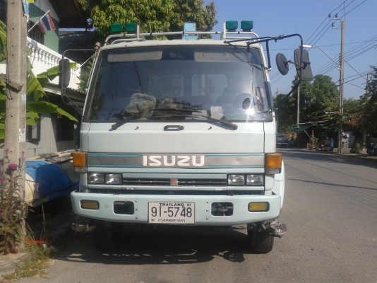 บริการ รับจ้าง รถบรรทุกติดเครน