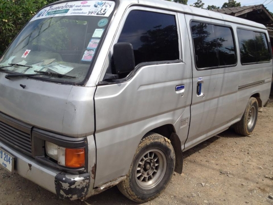 ขายรถตู้นิสสัน Urvanทะเบียนโอน