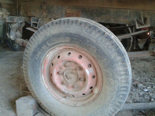 อีแต๋น คันซีหน้า 4 ไม่มีเครื่อง เกียร์ของ 74ช่วงล่างดี สนใจโทรมานะครับ