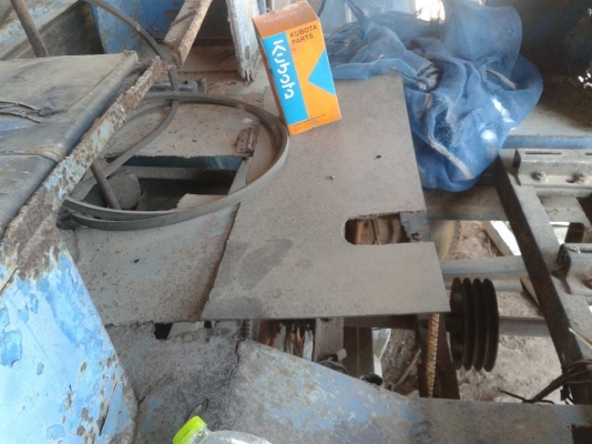 อีแต๋น คันซีหน้า 4 ไม่มีเครื่อง เกียร์ของ 74ช่วงล่างดี สนใจโทรมานะครับ