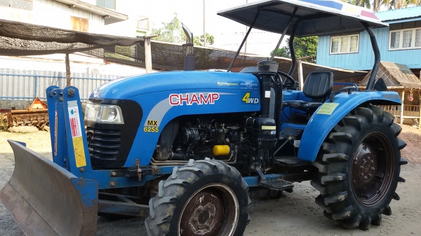 ปัญญาแทรคเตอร์ จัดให้ ด่วน!!!สภาพสวยๆ สีเดิมๆ  แชมป์ MX 6255 ใบมีดคานล่าง (ก.เกษตร)พร้อม ผาน7 ทำงาน 2,055ชม.ส่งทั่วไทย ส่ง อ.บรบือ จ.มหาสารคาม