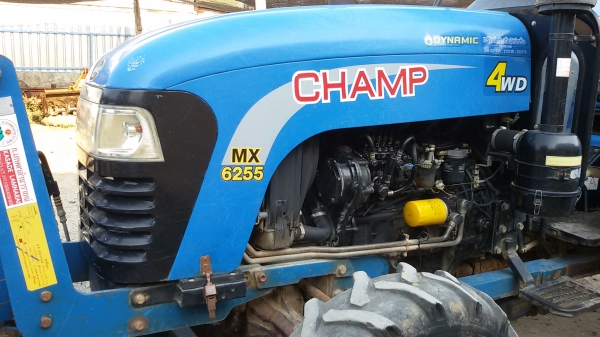 ปัญญาแทรคเตอร์ จัดให้ ด่วน!!!สภาพสวยๆ สีเดิมๆ  แชมป์ MX 6255 ใบมีดคานล่าง (ก.เกษตร)พร้อม ผาน7 ทำงาน 2,055ชม.ส่งทั่วไทย ส่ง อ.บรบือ จ.มหาสารคาม
