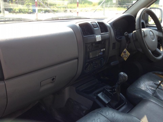 ISUZU D-MAX เครื่อง 2.5 ปี 2546 ISUZU D-MAX เครื่อง 2.5 ปี 2546