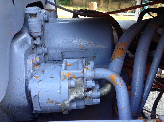 ขายรถตัก Komatsu 510 ; รถเก่าญี่ปุ่น 100\%;  สภาพสวยพร้อมใช้งานได้ทันที สนใจติดต่อ 081-9485494