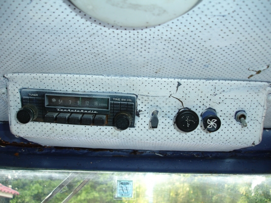 ขายรถตัก Komatsu 510 ; รถเก่าญี่ปุ่น 100\%;  สภาพสวยพร้อมใช้งานได้ทันที สนใจติดต่อ 081-9485494