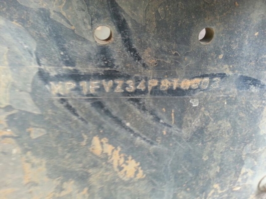 รถอีซูซุ 10 ล้อดั้ม  300  แรงม้า. ปี 55  ( รถวิ่ง 99,xxx กว่า กม. )   สนใจติดต่อ  081 - 6079515