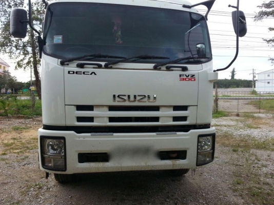 รถอีซูซุ 10 ล้อดั้ม  300  แรงม้า. ปี 55  ( รถวิ่ง 99,xxx กว่า กม. )   สนใจติดต่อ  081 - 6079515