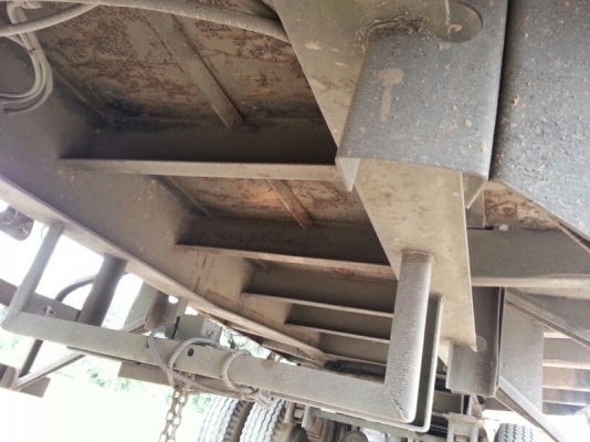 รถอีซูซุ 10 ล้อ  ( ไม่ดั้ม )  270 แรงม้า. ปี 49  ( ขายแม่ , ลูก. )   สนใจติดต่อ 081 - 6079515