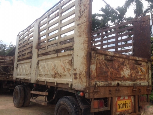 รถอีซูซุ 10 ล้อ  ( ไม่ดั้ม )  270 แรงม้า. ปี 49  ( ขายแม่ , ลูก. )   สนใจติดต่อ 081 - 6079515