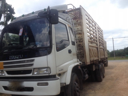 รถอีซูซุ 10 ล้อ  ( ไม่ดั้ม )  270 แรงม้า. ปี 49  ( ขายแม่ , ลูก. )   สนใจติดต่อ 081 - 6079515