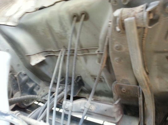 รถอีซูซุ 10 ล้อ  ( ไม่ดั้ม )  270 แรงม้า. ปี 49  ( ขายแม่ , ลูก. )   สนใจติดต่อ 081 - 6079515