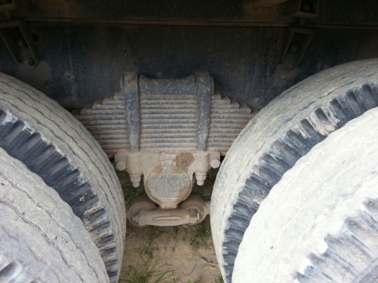 รถอีซูซุ 10 ล้อ  ( ไม่ดั้ม )  270 แรงม้า. ปี 49  ( ขายแม่ , ลูก. )   สนใจติดต่อ 081 - 6079515