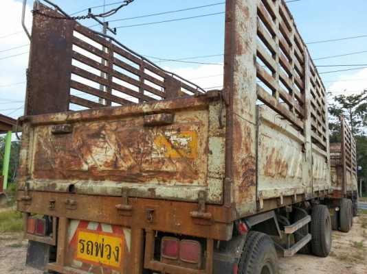 รถอีซูซุ 10 ล้อ  ( ไม่ดั้ม )  270 แรงม้า. ปี 49  ( ขายแม่ , ลูก. )   สนใจติดต่อ 081 - 6079515